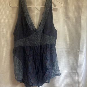 NWT Gimmicks tank XL smoke free home